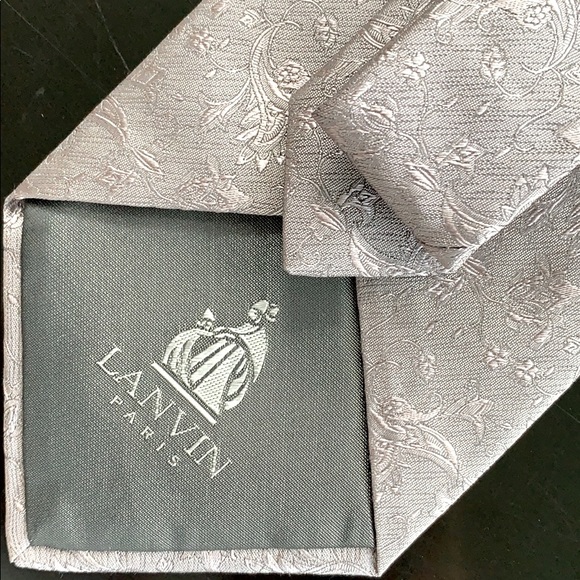 LANVIN tie NEW 100% silk NWT